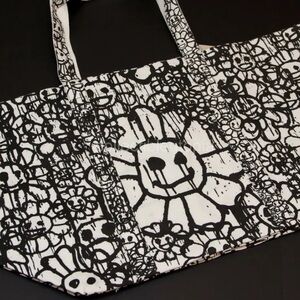 Takashi Murakami x Madsaki 2017 LG SZ TOTEBAG 100% AUTHENTIC SIGNED BY MURAKAMI